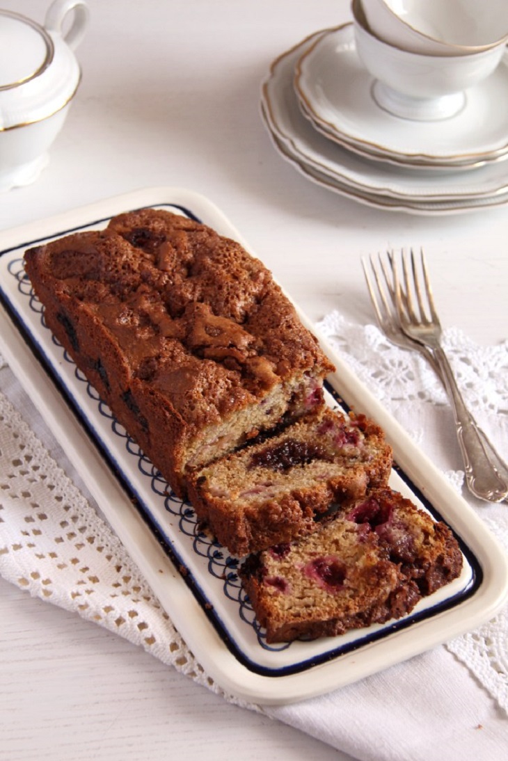 rhubarb-bread