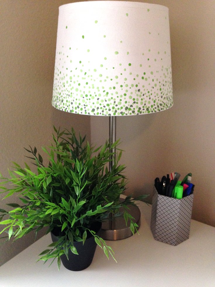 Lamp_with_Ombre_Dots