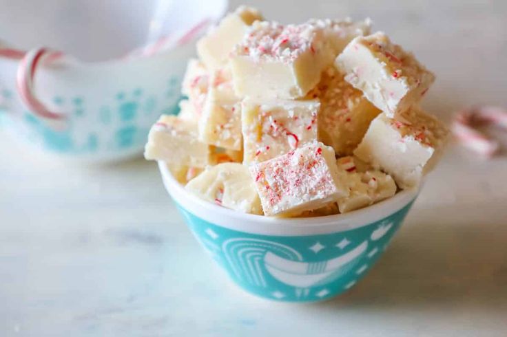 Candy-Cane-Cake-Batter-Fudge