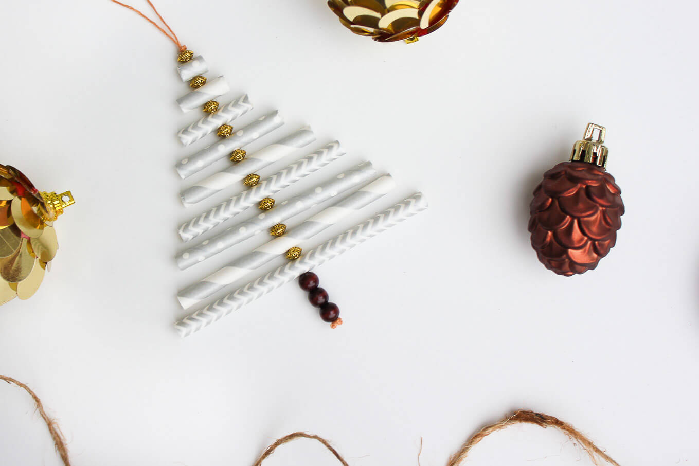 Paper-Straw-Christmas-Ornaments