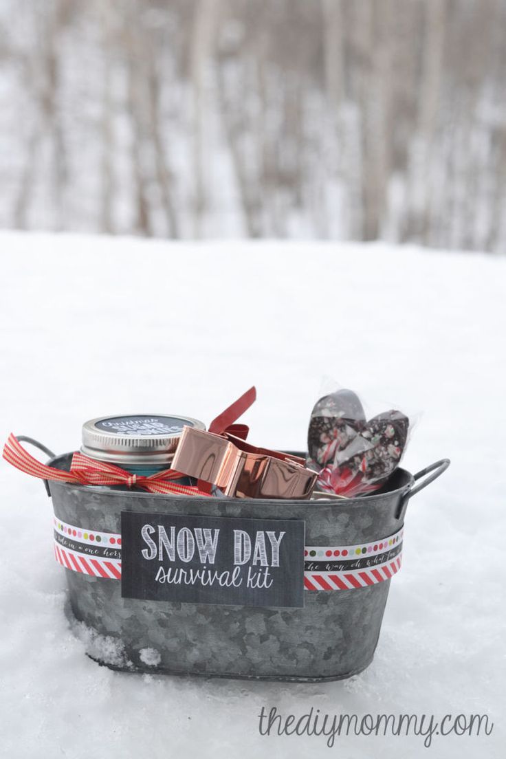 Snow-Day-Survival-Kit-Christmas-Gift