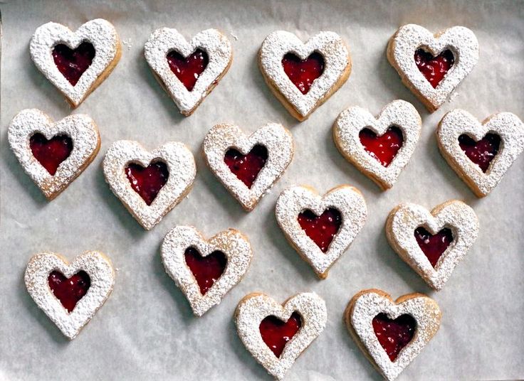 Linzer-Heart-Cookies