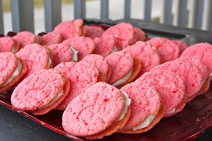 Strawberry-Oreo-Valentine-Cookies