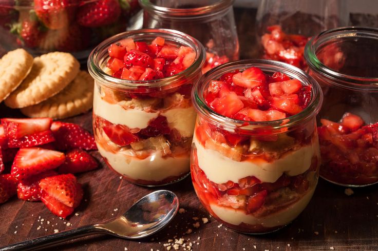 Strawberry-Shortcake-Parfaits
