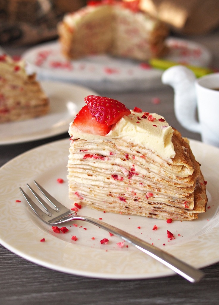 Strawberries-and-Cream-Crepe-Cake