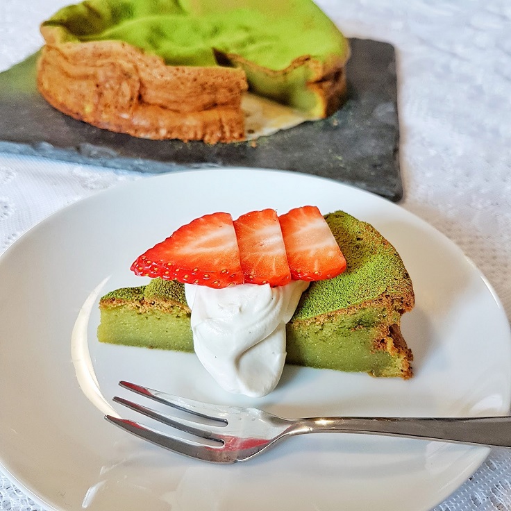 White-Chocolate-Matcha-Cake