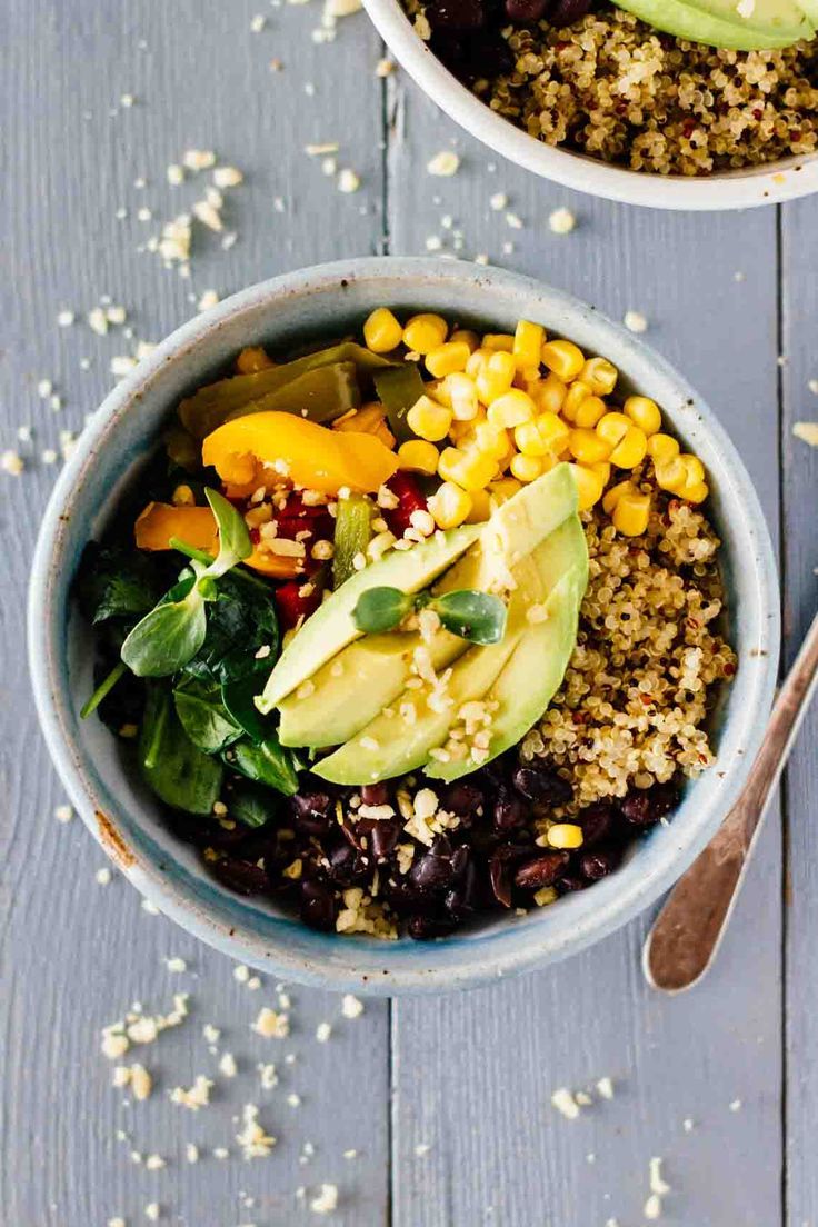 Black-Bean-Quinoa-Bowl