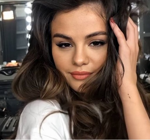 selena6 selena6