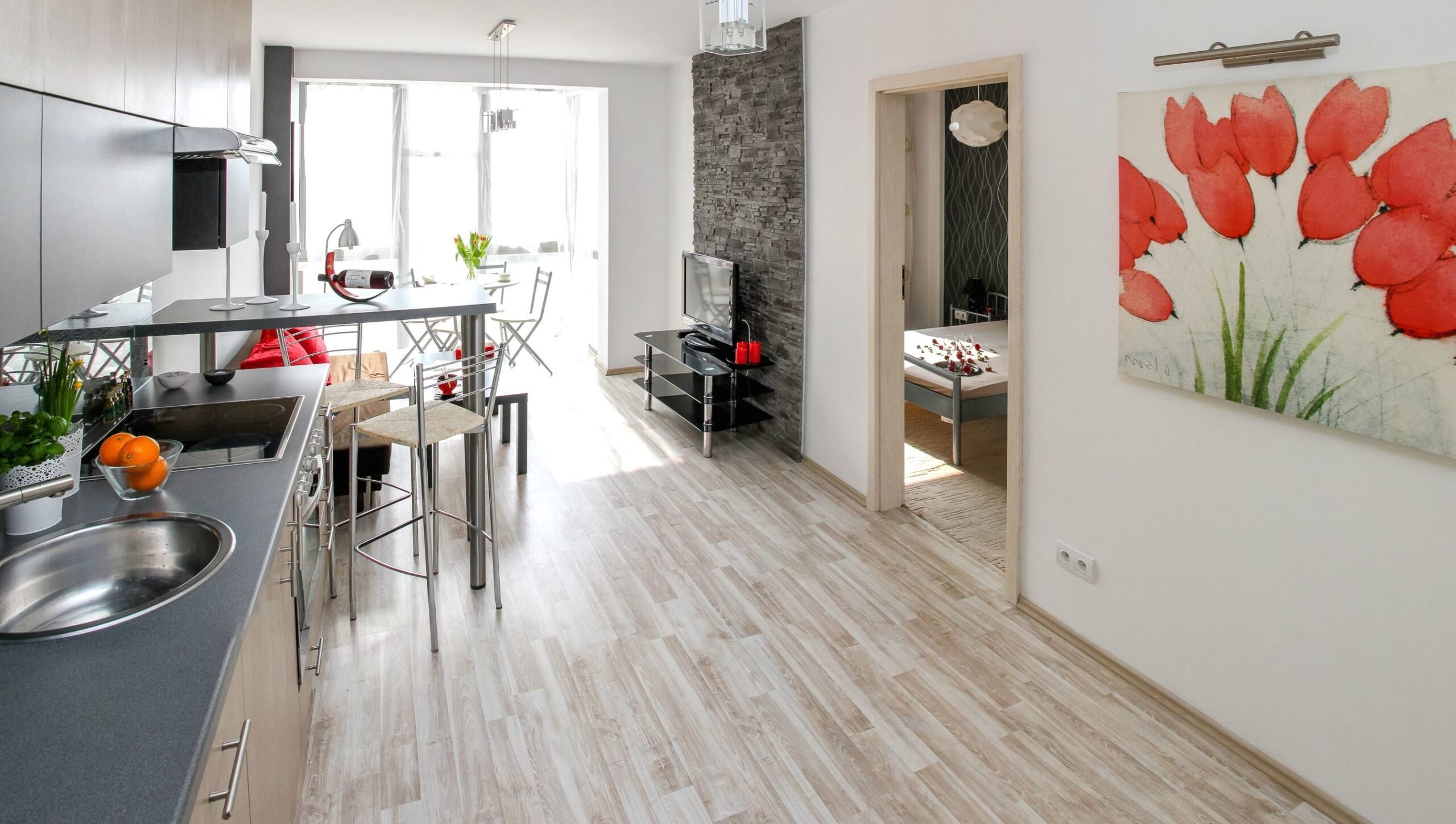 Laminate-Flooring-scaled