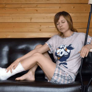 foot-fracture-girl-300x300