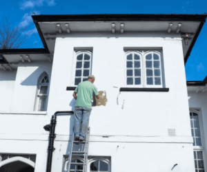 Top 4 Mistakes to Avoid When Hiring a Professional Painter