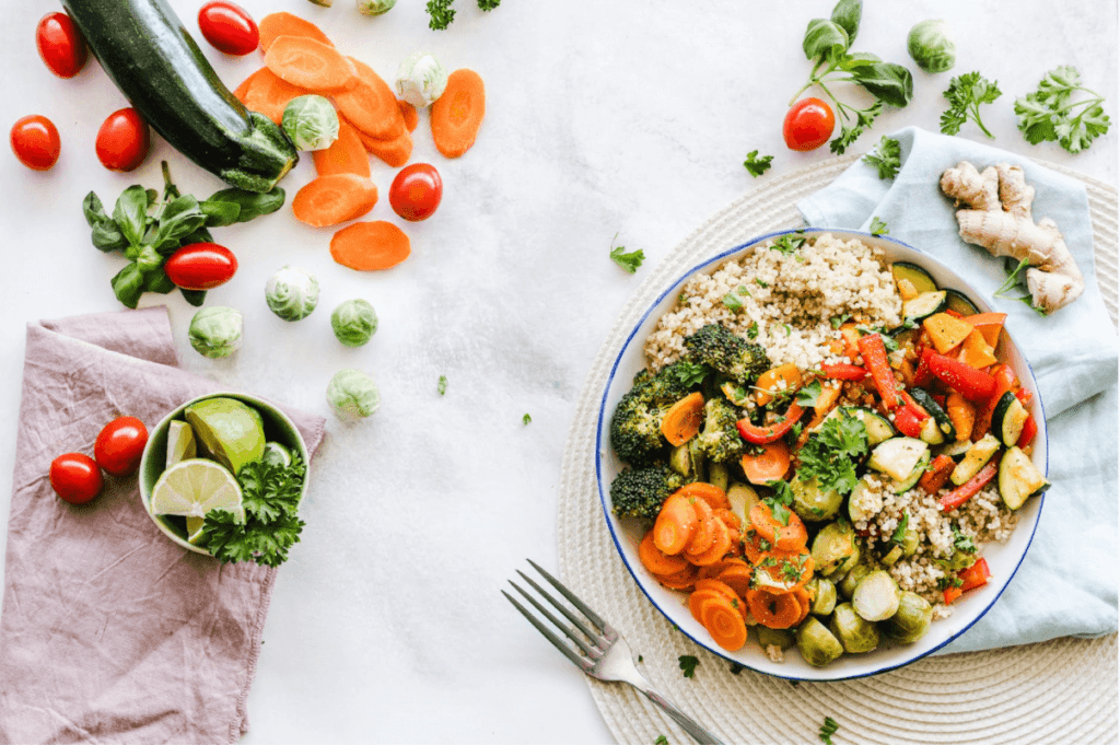 vegetable-salad-on-plate-1024x681