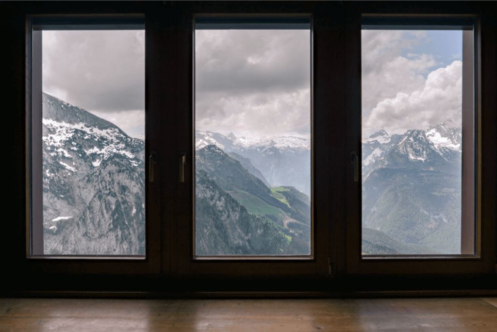 windows-mountain-view-1024x684