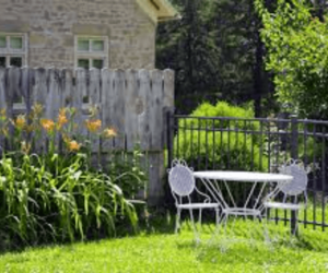 Top 8 Ways To Spruce Up Your Backyard