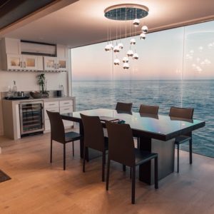 roberto-nickson-tleCJiDOri0-unsplash-300x300