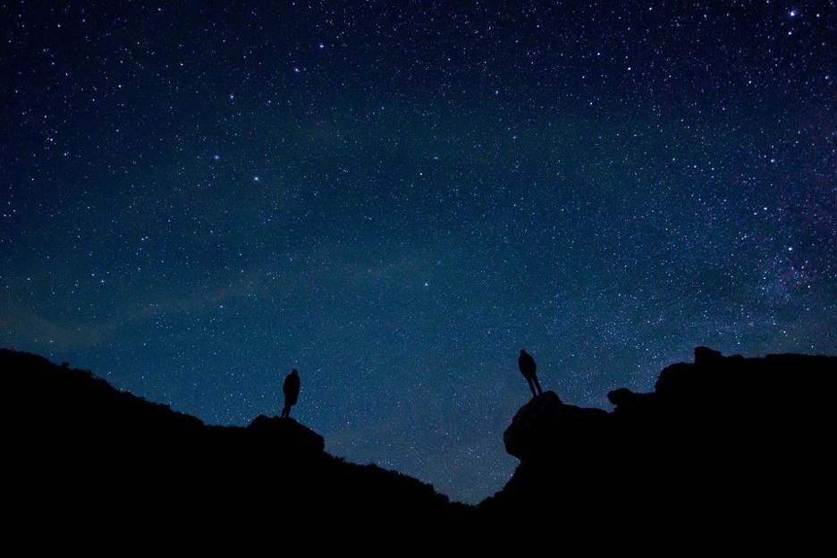 California is one of the best places in the world for star gazing. This is because California has minimal light pollution. Here are the four best places in California to go stargazing: