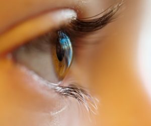 How to Choose the Right Color Contact Lens