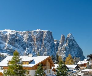 <strong>Top 10 Reasons to Buy a Chalet in Saas-Fee, Switzerland</strong>