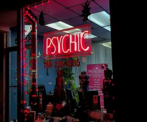 The Pros And Cons Of Getting Psychic Reading Online