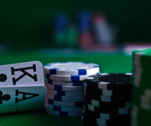 Top 4 Reasons Why Online Gambling Is Popular