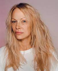 Pamela-Anderson Pamela-Anderson