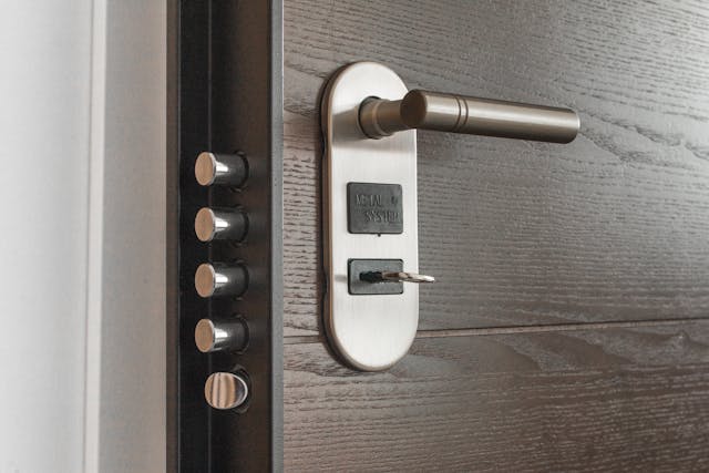 Top 6 Ways to Increase the Security of Your Home