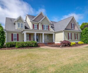 Checking Your Roof: 6 Essential Tips You Need to Follow