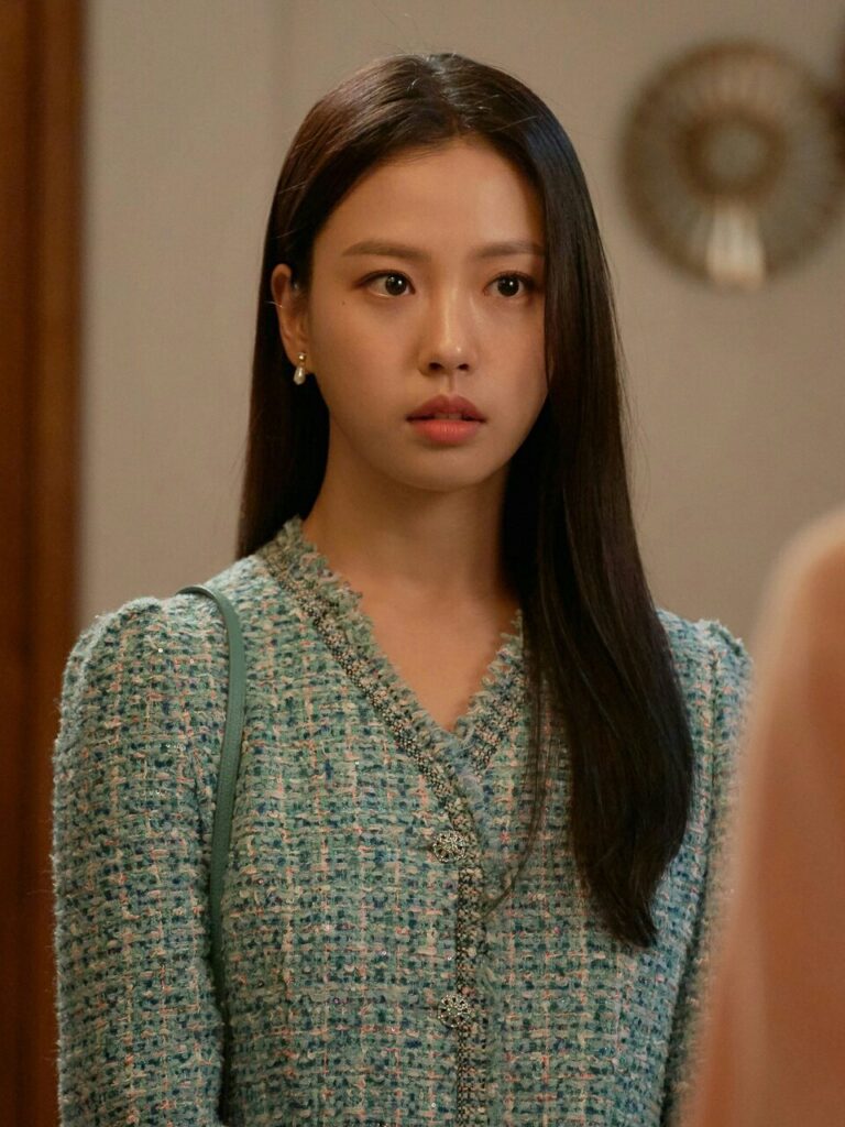 Kim-Myung-Hee-768x1024 Kim-Myung-Hee-768x1024