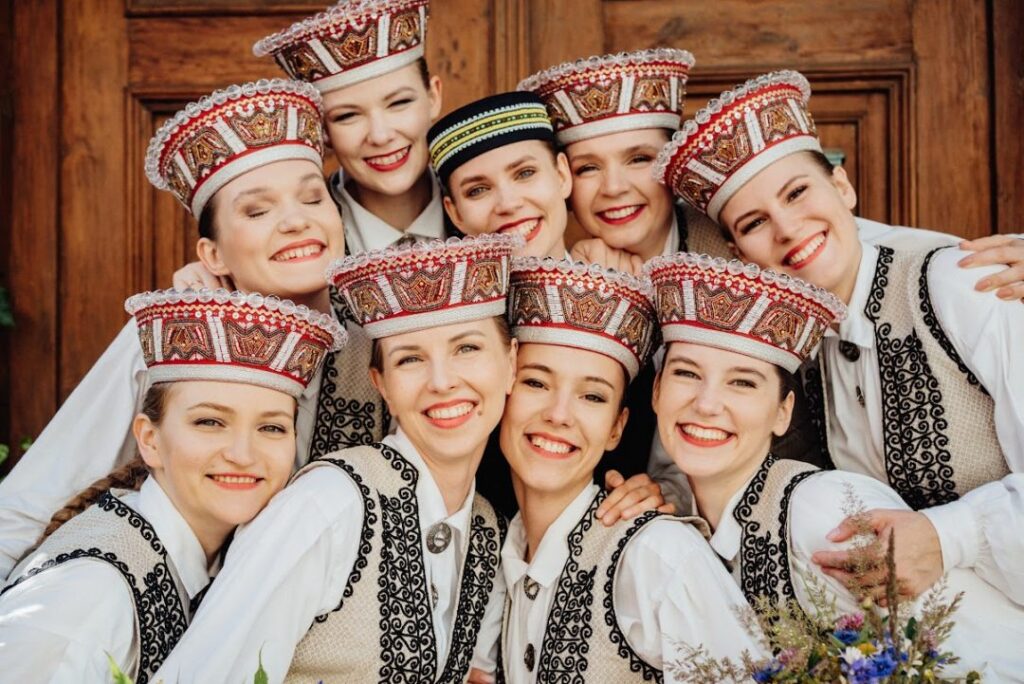 Latvian-Ethnicity-1024x684