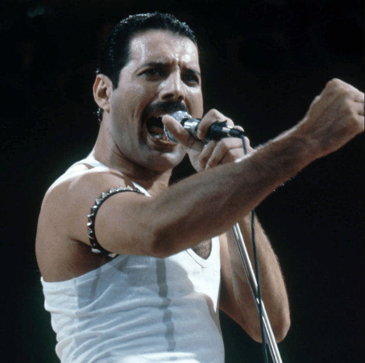 Freddie-Mercury Freddie-Mercury