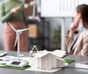 Smart Ways Buildings Stay Comfortable and Energy Efficient