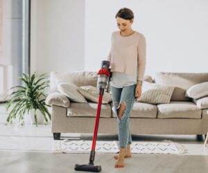 Working Smarter, Not Harder: A Practical Guide to Choosing and Maintaining a Cordless Vacuum