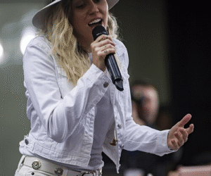 11 ESFP Celebrities Who Light Up Every Room